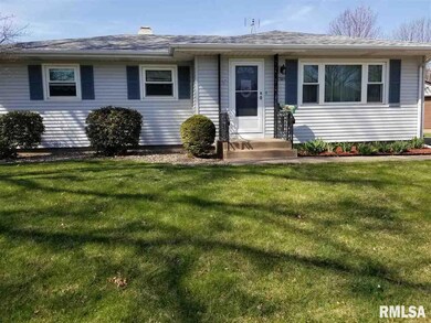 2318 W Dover Ct, Davenport, IA 52804 - photo 2