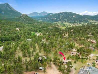 Cul de sac road is nice & quiet