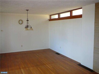 4123 Fountain Green Rd, Lafayette Hill, PA 19444 - photo 2