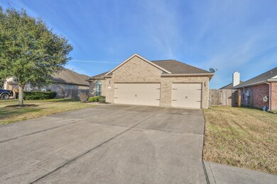 1534 Allison St, Alvin, TX 77511 - photo 3