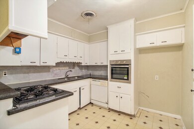 336 Pennington Dr, Alvin, TX 77511 - photo 6