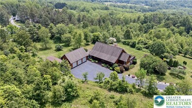 3353 Spring Valley Rd, Slatington, PA 18080 - photo 5