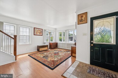 7801 Parkview Rd, Upper Darby, PA 19082 - photo 2