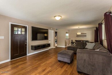 4229 N 34th St-5