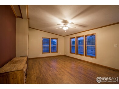 Spacious Living room with vaulted ceiling