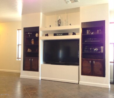 Entertainment center