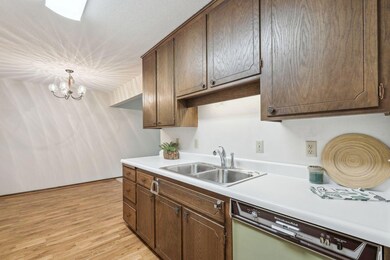 4360 Brookside Ct unit 206, Edina, MN 55436 - photo 2