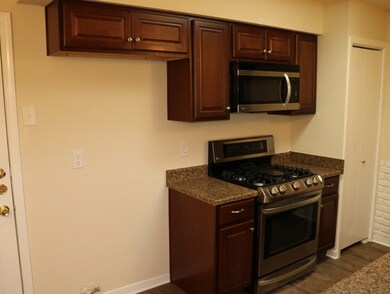 6922 Winding Trace Dr, Houston, TX 77086 - photo 7