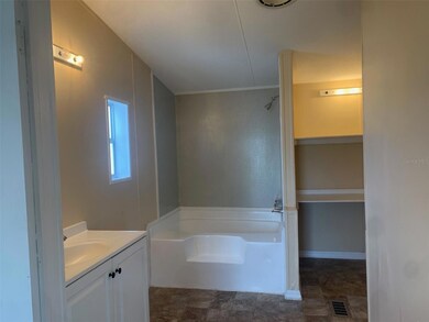 36216 Primrose Ln, Zephyrhills, FL 33541 - photo 7