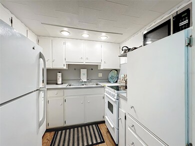 4051 58th St N unit 237C, Kenneth City, FL 33709 - photo 5