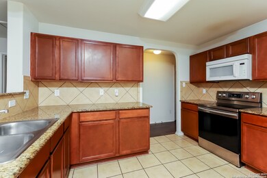 4002 Ashleaf Pecan, San Antonio, TX 78261 - photo 4