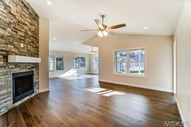 4190 Emma Pkwy, Lima, OH 45806 - photo 5