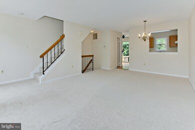 13914 Big Yankee Ln, Centreville, VA 20121 - photo 6