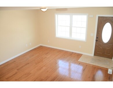 84 Hill St, West Springfield, MA 01089 - photo 4