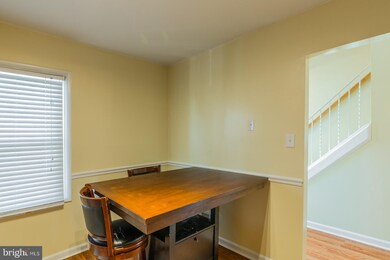 2918 Wythe Ct, Woodbridge, VA 22191 - photo 7