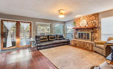 5632 Navarie Pl-7
