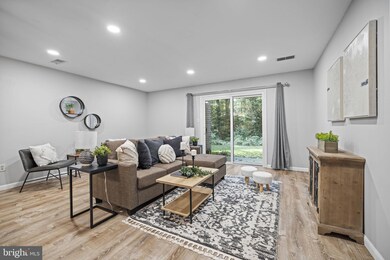 3826B Steppes Ct, Falls Church, VA 22041 - photo 6