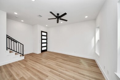 2708 Bostic St unit B, Houston, TX 77093 - photo 4