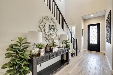 5-Foyer