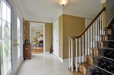 837 Viking Dr, Batavia, IL 60510 - photo 3