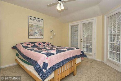 5805 Linden Square Ct, Rockville, MD 20852 - photo 5