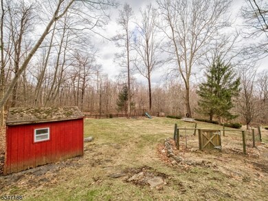 7 Derry Run Ln, Glen Gardner, NJ 08826 - photo 6
