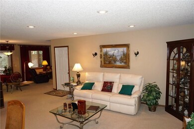 6 Wincanton Ln, Bella Vista, AR 72715 - photo 4