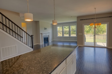 1012 Syler Dr, Mount Juliet, TN 37122 - photo 5