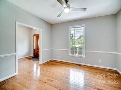 2640 Fines Creek Dr, Statesville, NC 28625 - photo 7