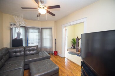 7 Stanwix St, Albany, NY 12209 - photo 4