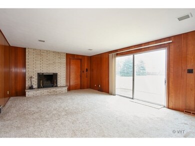 320 Woodland Hills Rd, Batavia, IL 60510 - photo 5