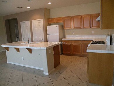 Kitchen. great layout, refrigerator included