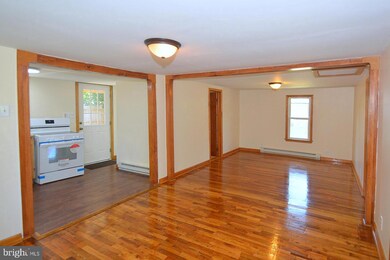 67 Berryville Cir, Berkeley Springs, WV 25411 - photo 5