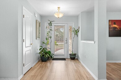 186 WS Interior Entrance Foyer