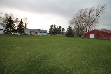 42 N Union Rd, Brooklyn, WI 53521 - photo 2