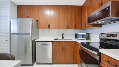 8255 Abbott Ave unit 403, Miami Beach, FL 33141 - photo 4