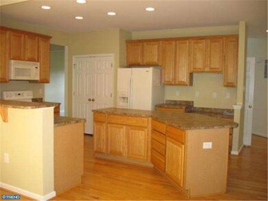 1876 Sycamore Dr, Quakertown, PA 18951 - photo 6