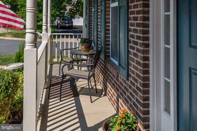 35532 Collington Dr, Round Hill, VA 20141 - photo 3