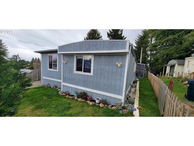 97883 Court St unit 59, Brookings, OR 97415 - photo 3