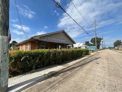 261 Mckinley St, Houma, LA 70364 - photo 2