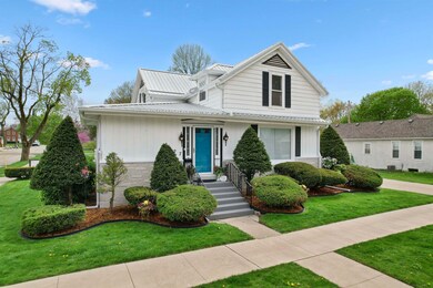 327 W 4th St, Auburn, IN 46706 - photo 2