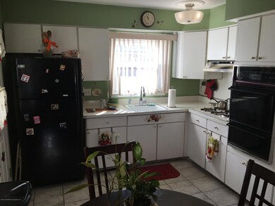 eat in kitchen2