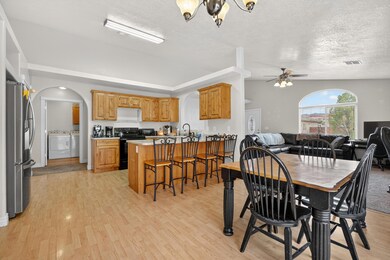 1314 E Pine Valley St, Washington, UT 84780 - photo 5