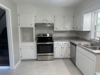 313 26th Ave NE, Center Point, AL 35215 - photo 7