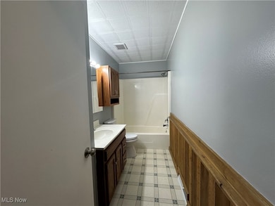 194 Railroad St, Lagrange, OH 44050 - photo 6