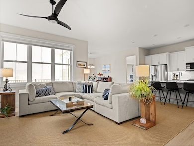 601 Vale Dr, South Burlington, VT 05403 - photo 3