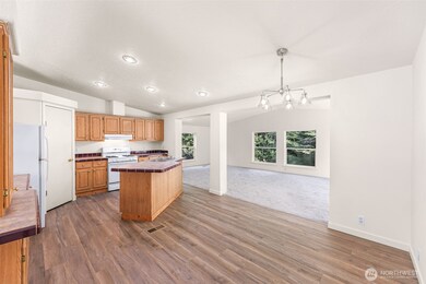 8484 Kickerville Rd, Blaine, WA 98230 - photo 5