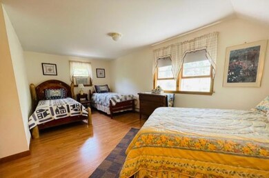 upstairs bedroom 2