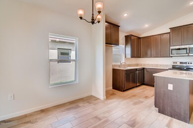 SENECA  D-large-006-005-Breakfast Area-1