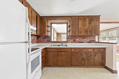 118 Howland Rd, Stoughton, MA 02072 - photo 6